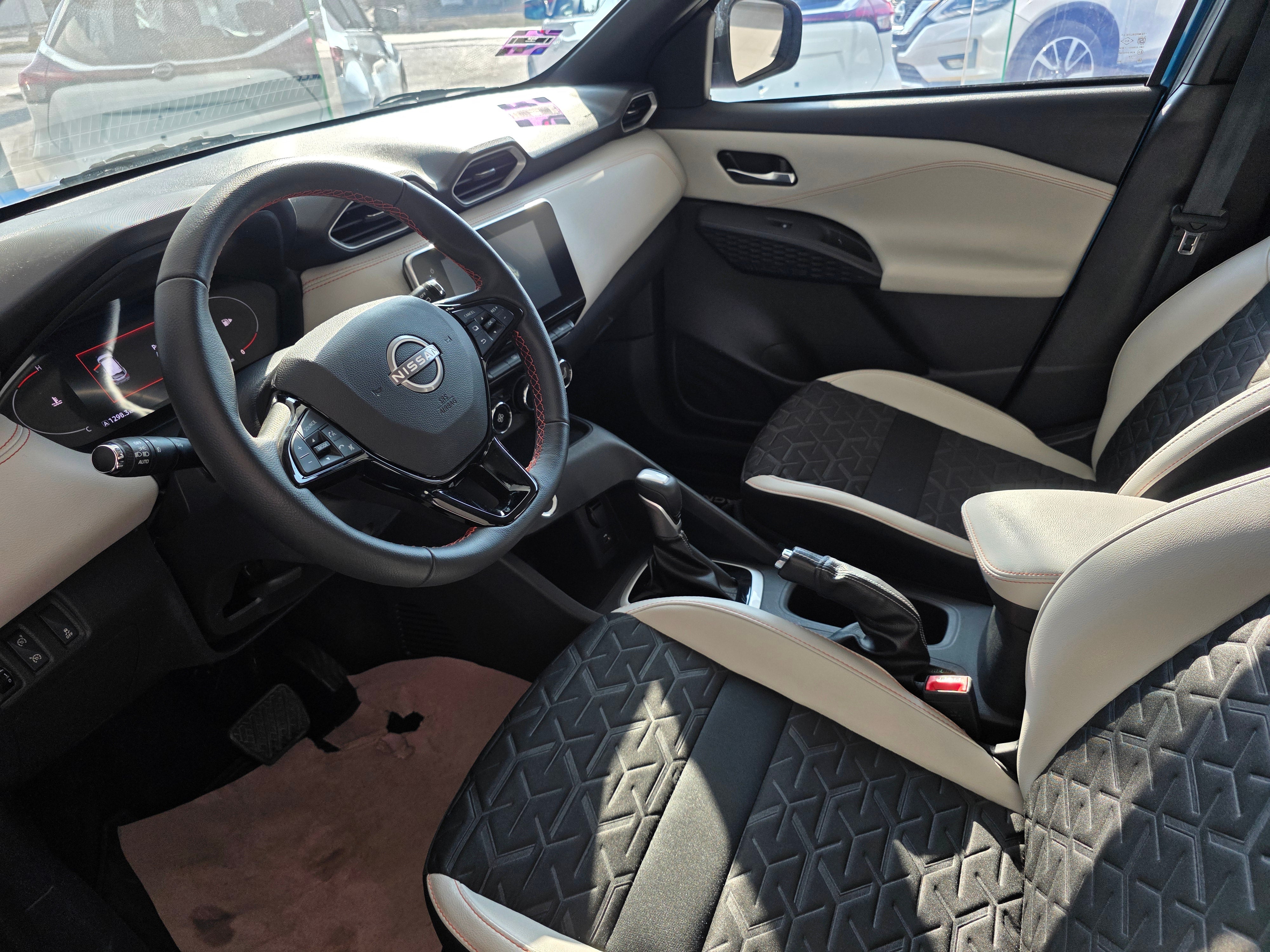 2025 Nissan MAGNITE 5 PUERTAS EXCLUSIVE 1.0 LTS CVT T