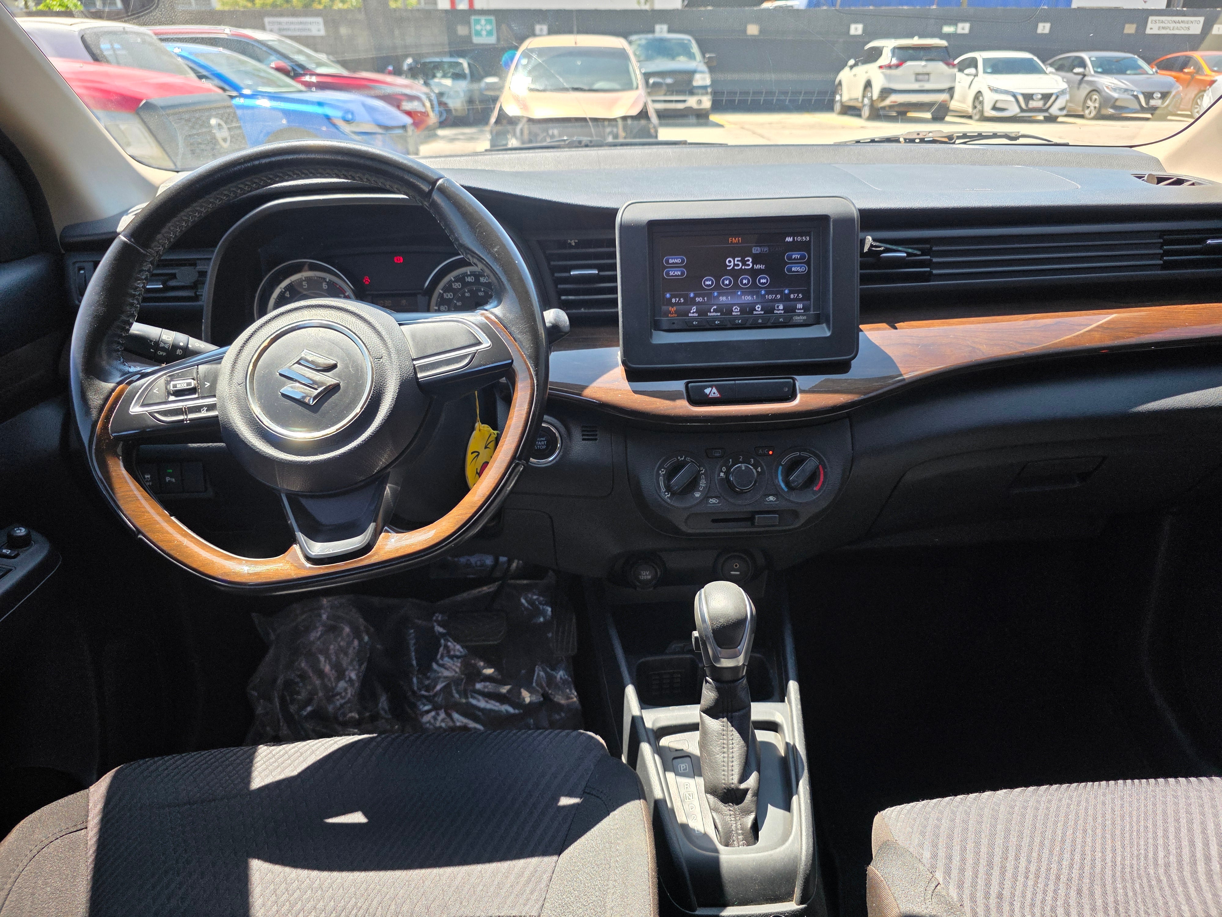 2020 SUZUKI ERTIGA 5 PTS GLX 15L TA AAC AUT FNIEBLA 7 PAS RA-15